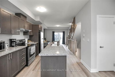 Unit 24 — 527 Shaver Rd, Hamilton - Ancaster image-0-4