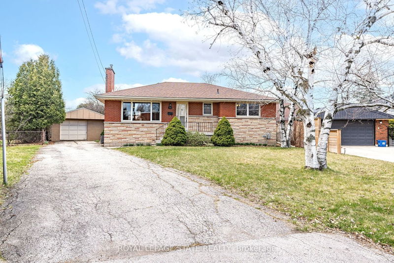 home for sale on 16 Leavesden Place
