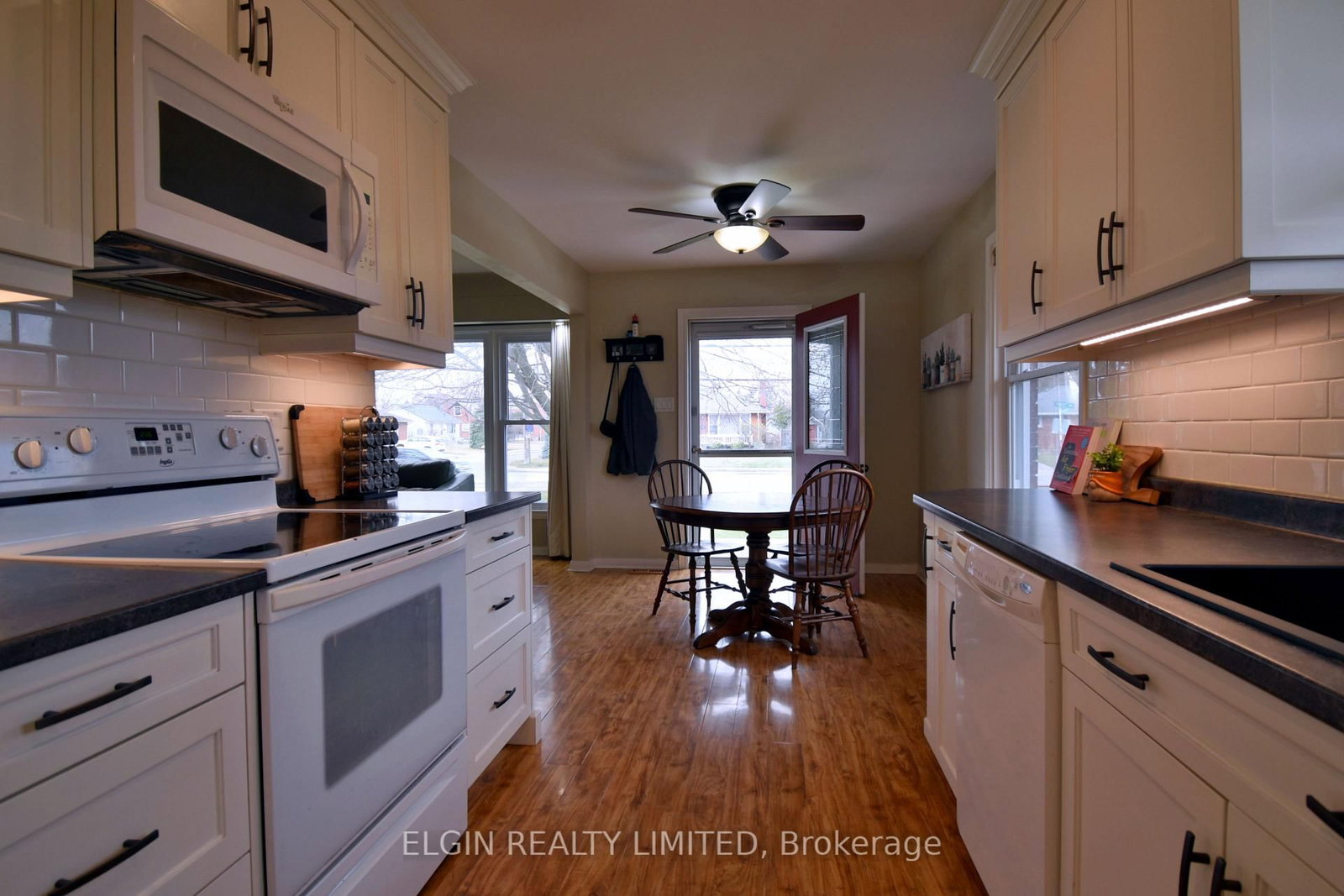 Listing Image 7
