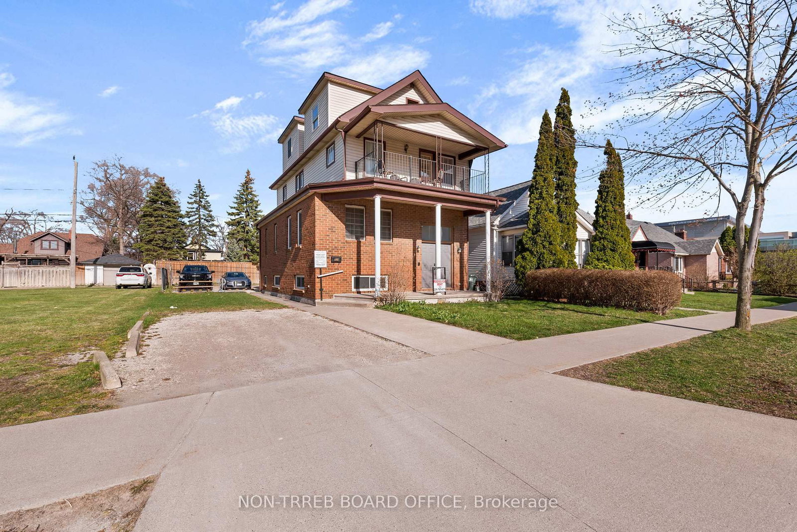 Listing Image 3
