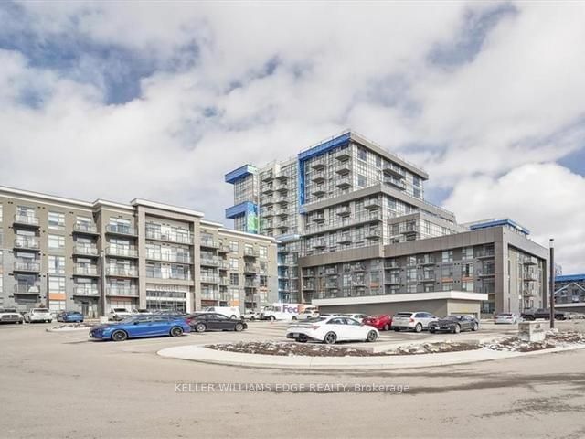 home for lease on 407-470 Dundas Street E