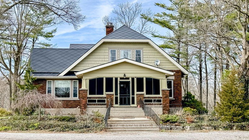home for sale on 417 Queensway  W