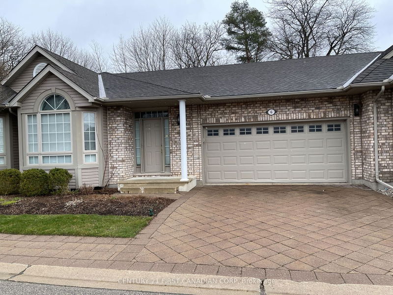 home for lease on 6-1574 Richmond Street