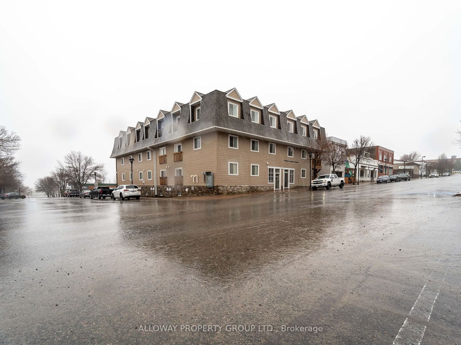 Building in 495-497 Ferguson Avenue