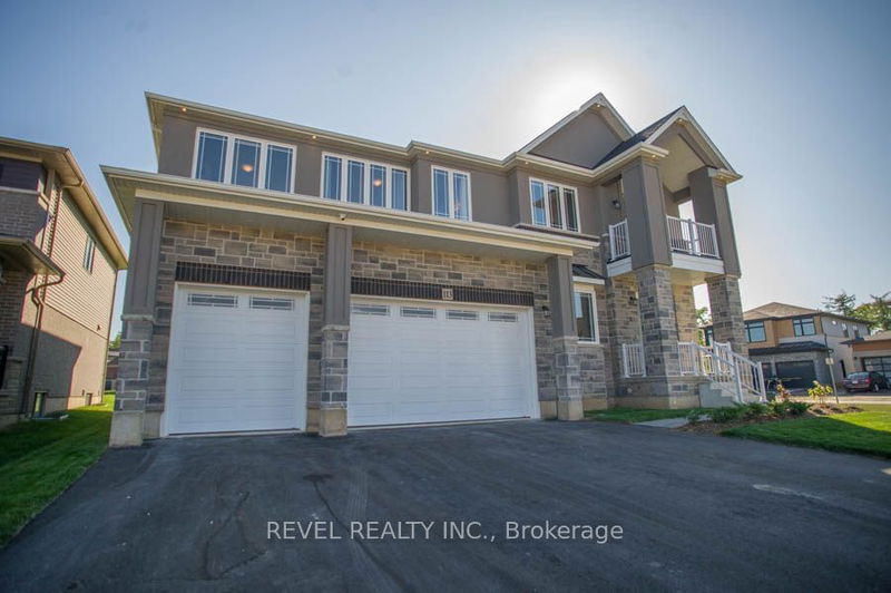 home for sale on 113 Court Drive