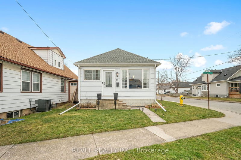 home for sale on 11 Delaware Street