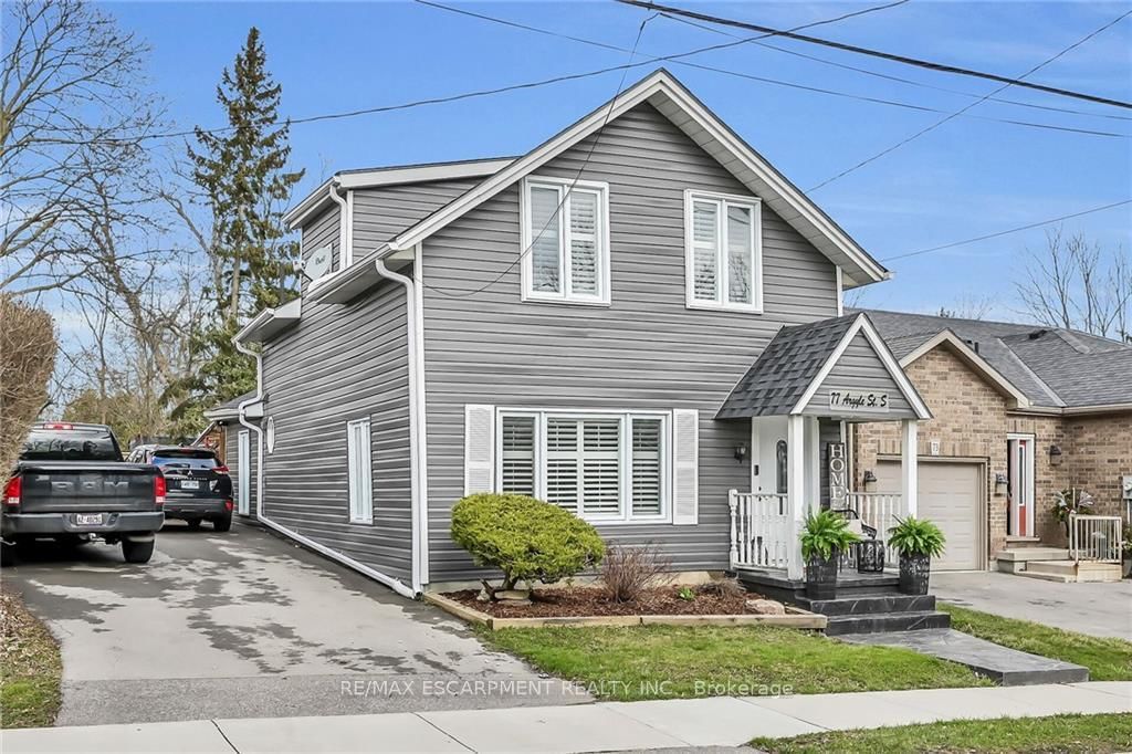 Listing photo 2