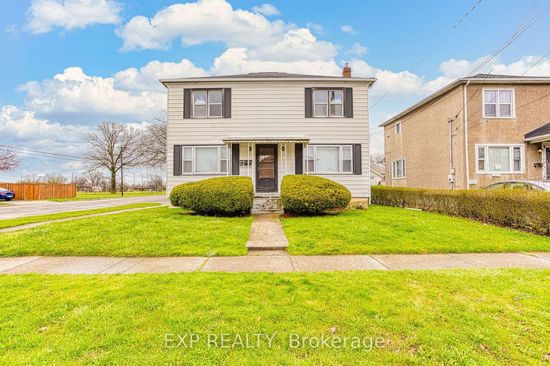 home for lease on Upper-132 Lyons Avenue