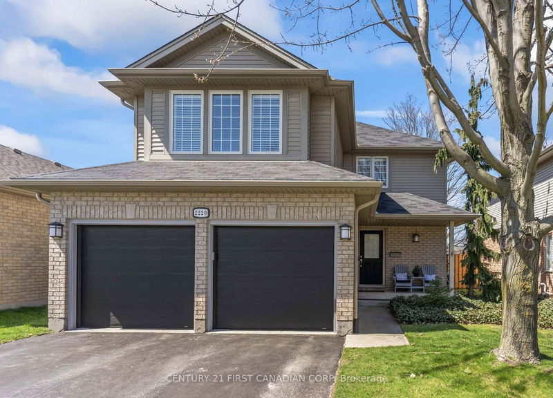 home for sale on 2220 Thornicroft Crescent
