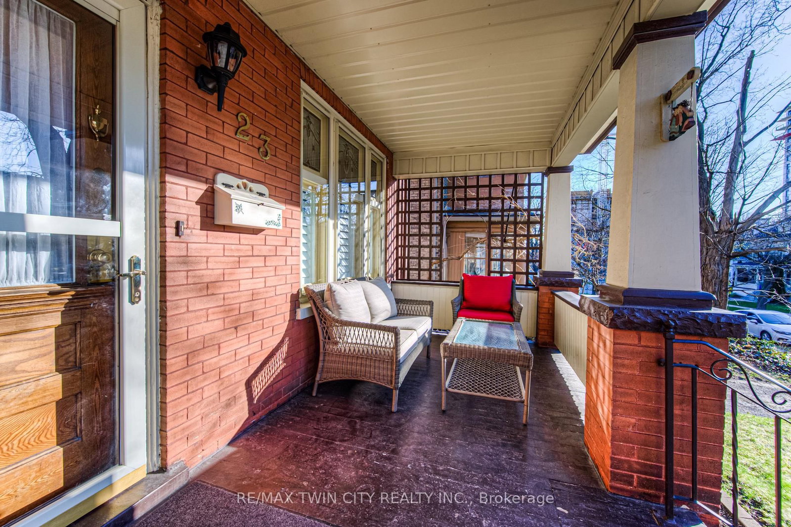 Listing Image 3