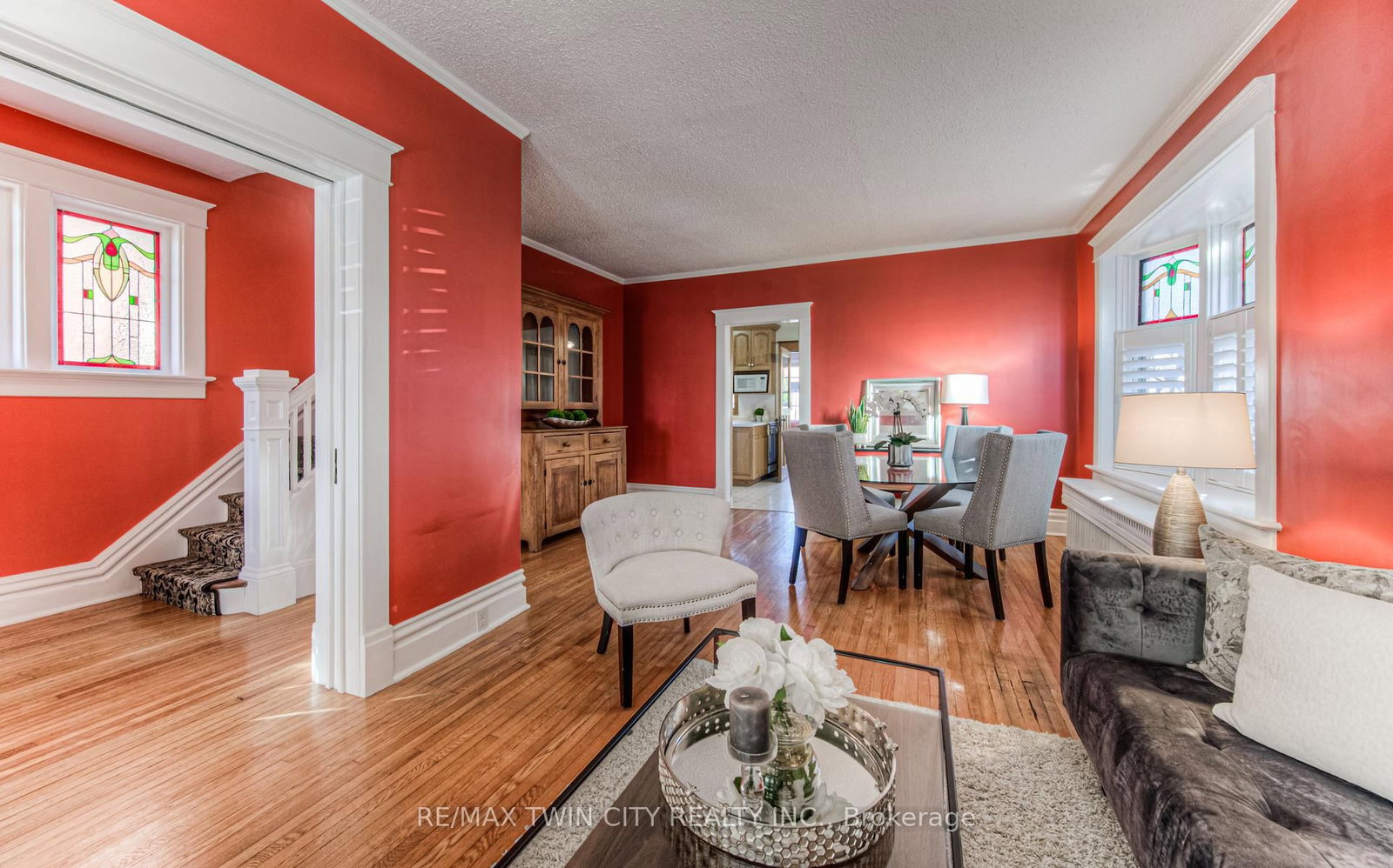 Listing Image 7