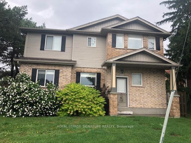 home for lease on B Lower-654 St. David Street N