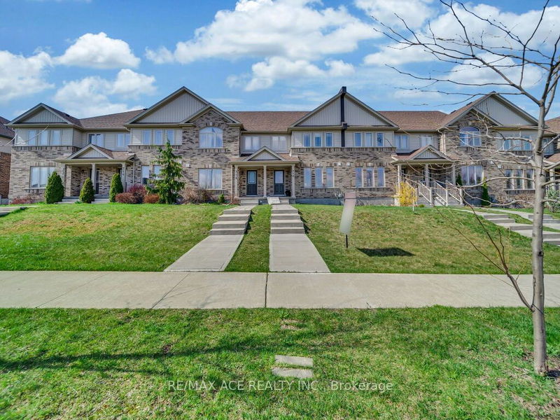 home for sale on 718 Victoria Road N