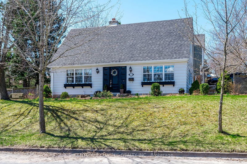 home for sale on 375 Albertus Avenue