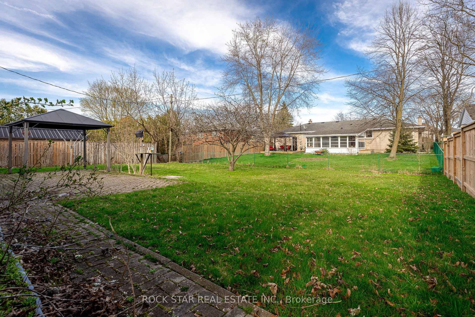 Listing Image 15