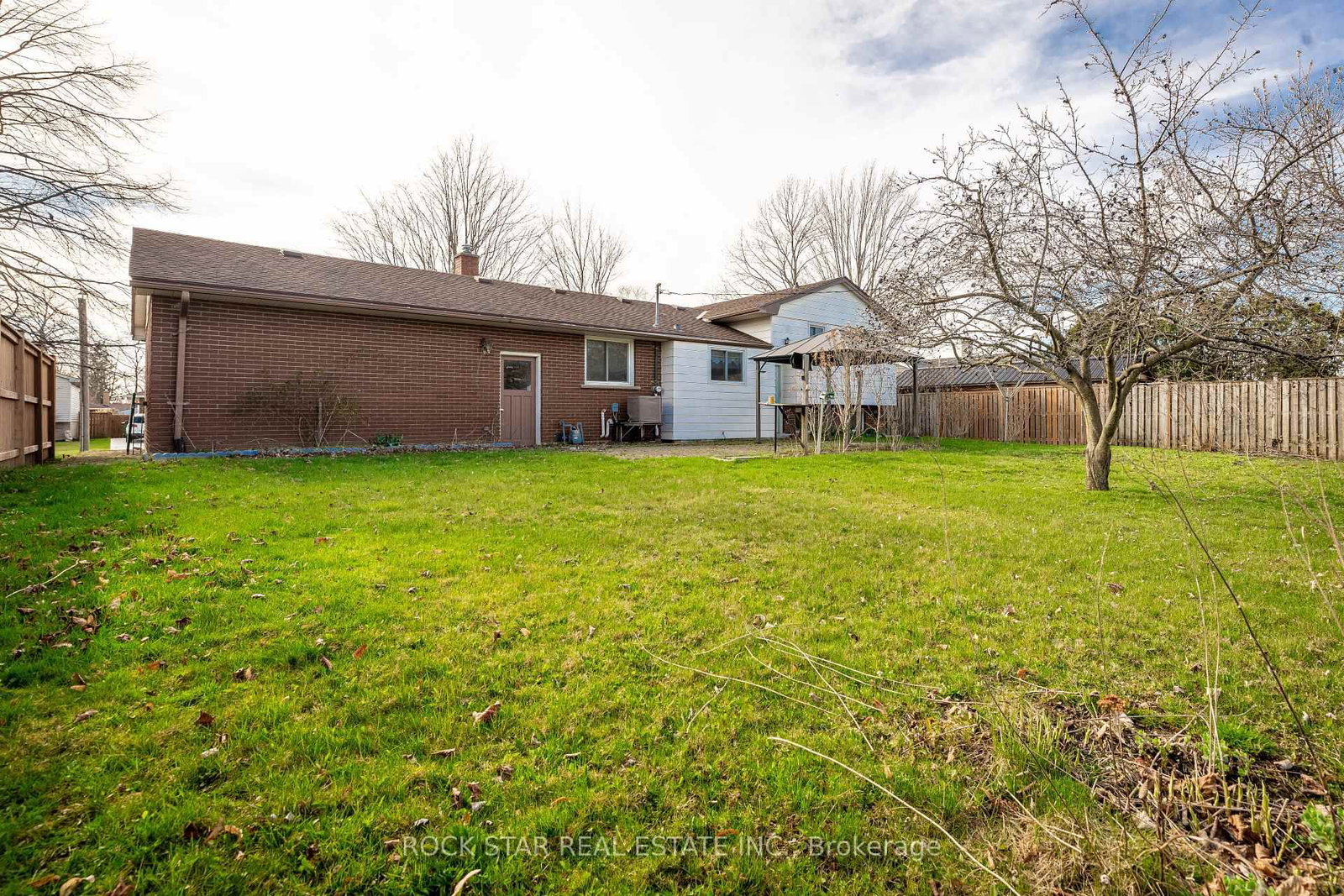 Listing Image 16