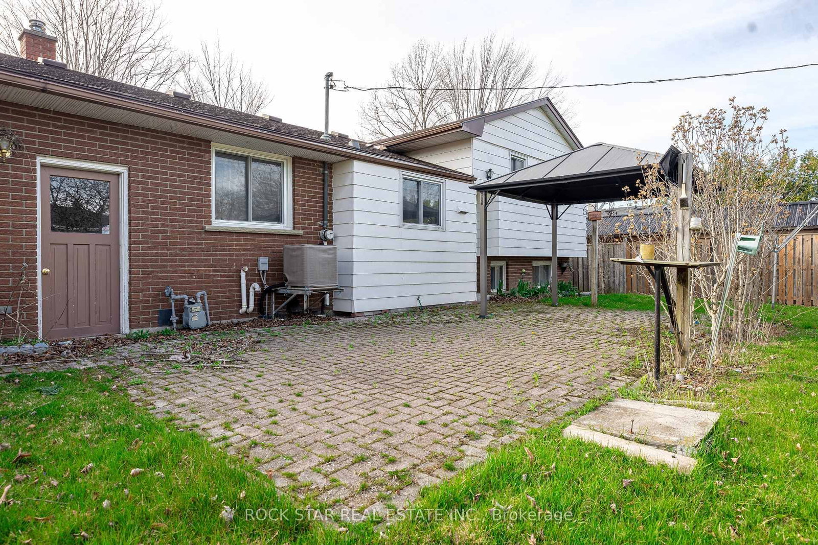 Listing Image 17