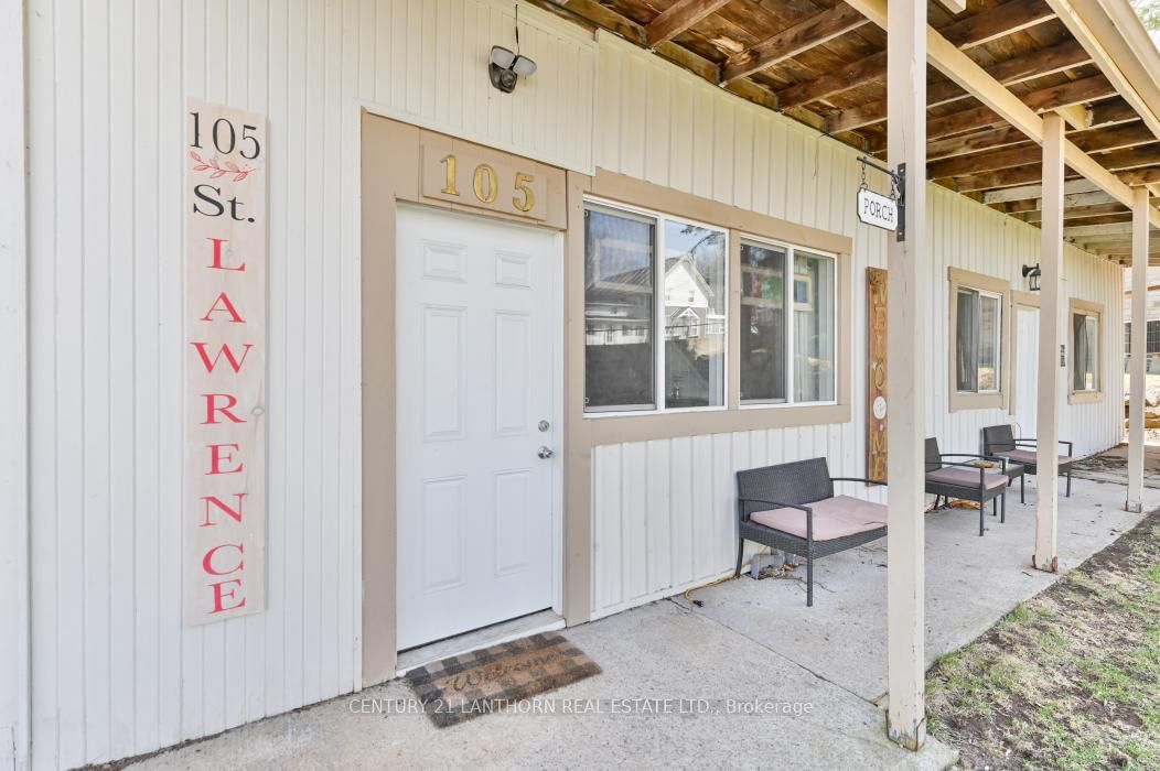 Listing Image 4