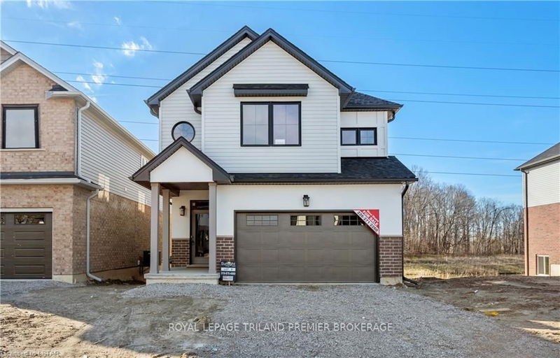 home for sale on 2665 Bobolink Lane