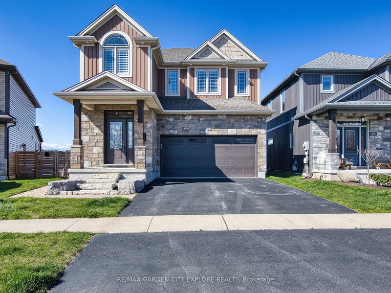 19 Moes Cres  St. Catharines, L2M 1P8 | Image 1