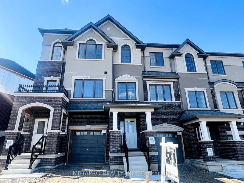 home for lease on 82-620 Colborne Street W.  S