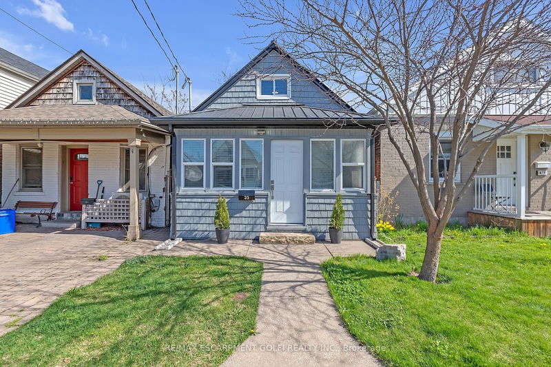 home for sale on 23 Albany Avenue