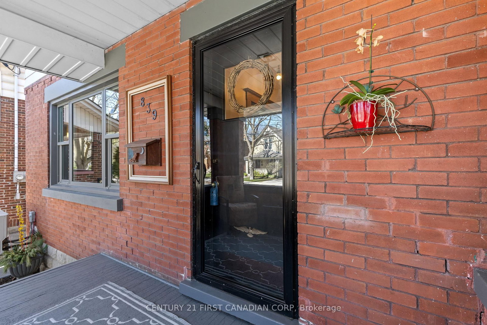 Listing Image 3