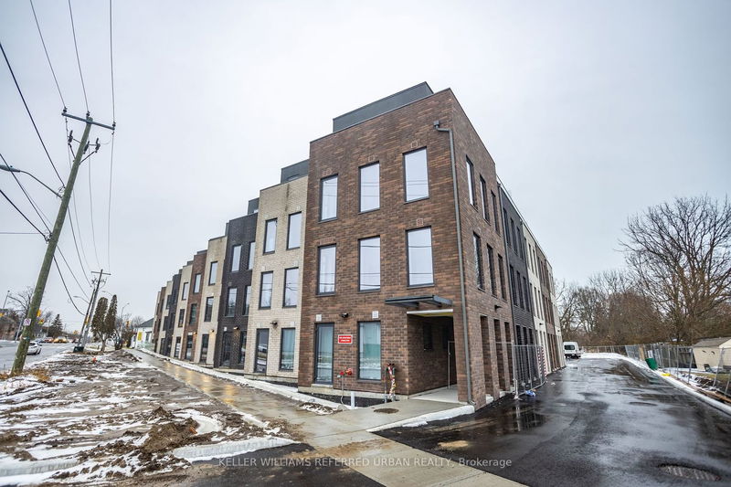 home for lease on 303-325 University Avenue W
