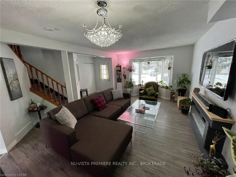 988 PROSPERITY Crt, London East, N5V 5C7 | Image 2