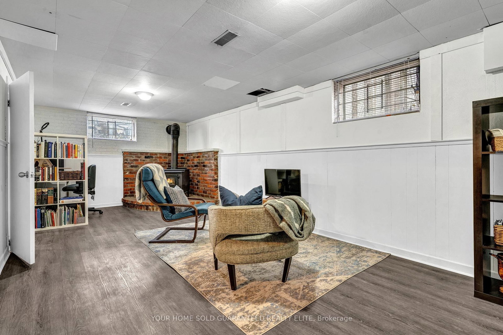 Listing Image 16