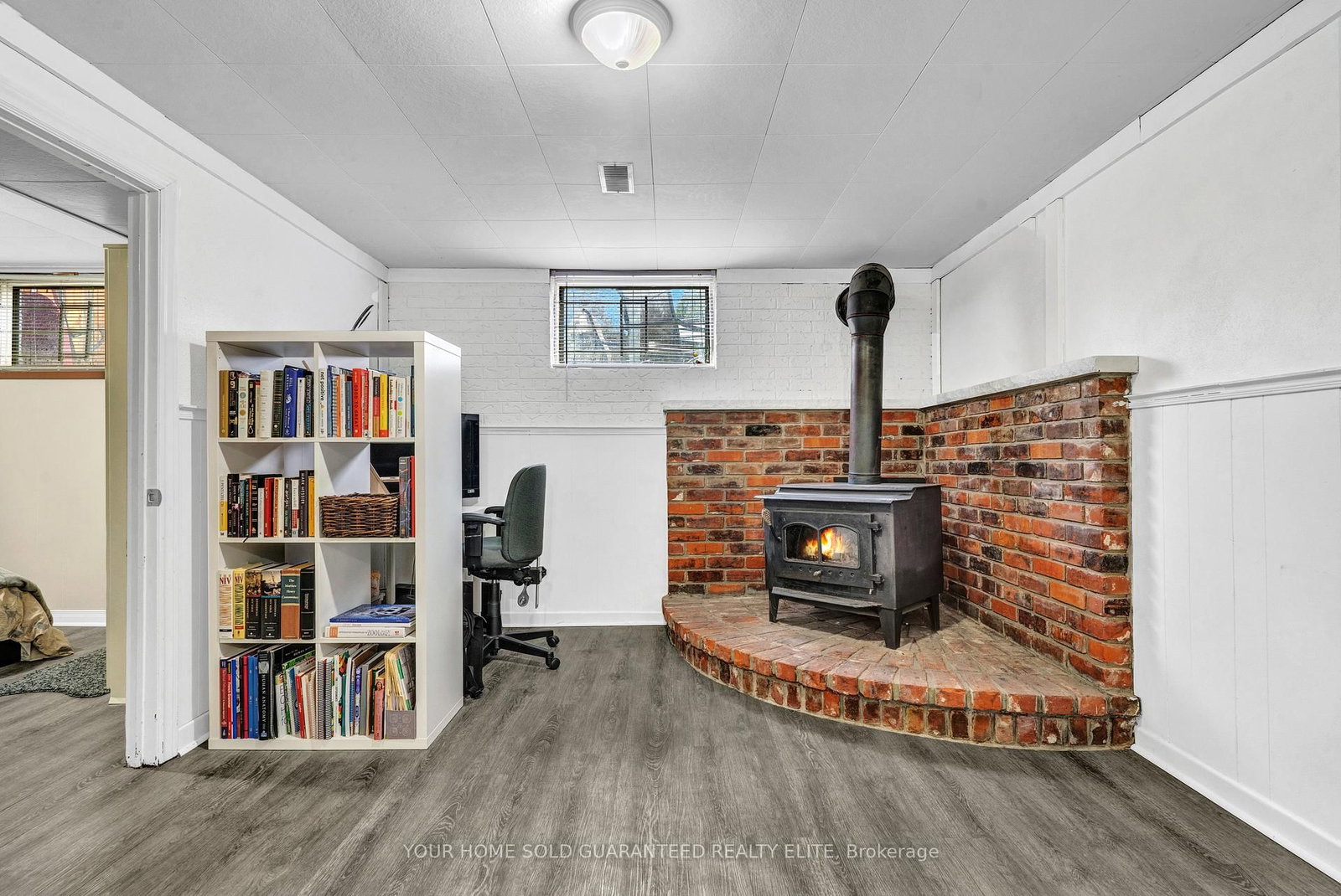 Listing Image 17