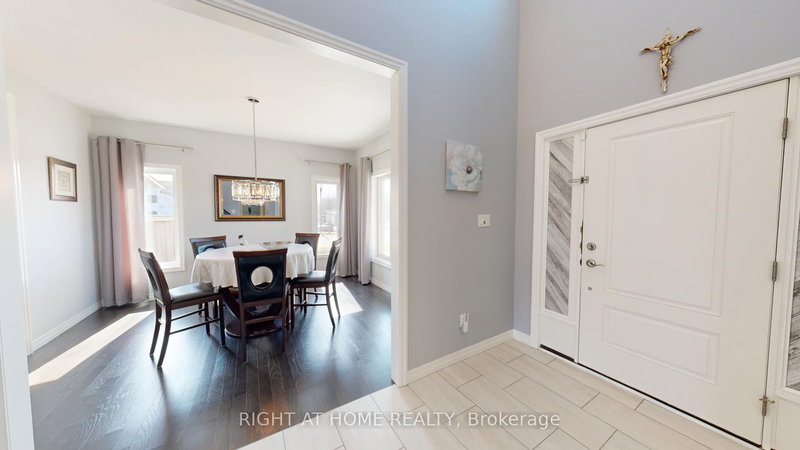 102 Timberwalk Tr, Middlesex Centre, N0M 2A0 | Image 3