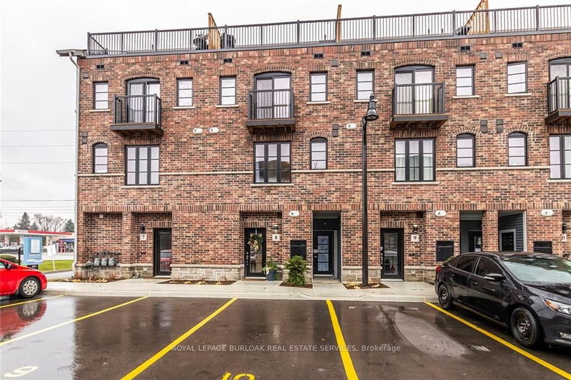 home for lease on 8-219 Dundas Street E