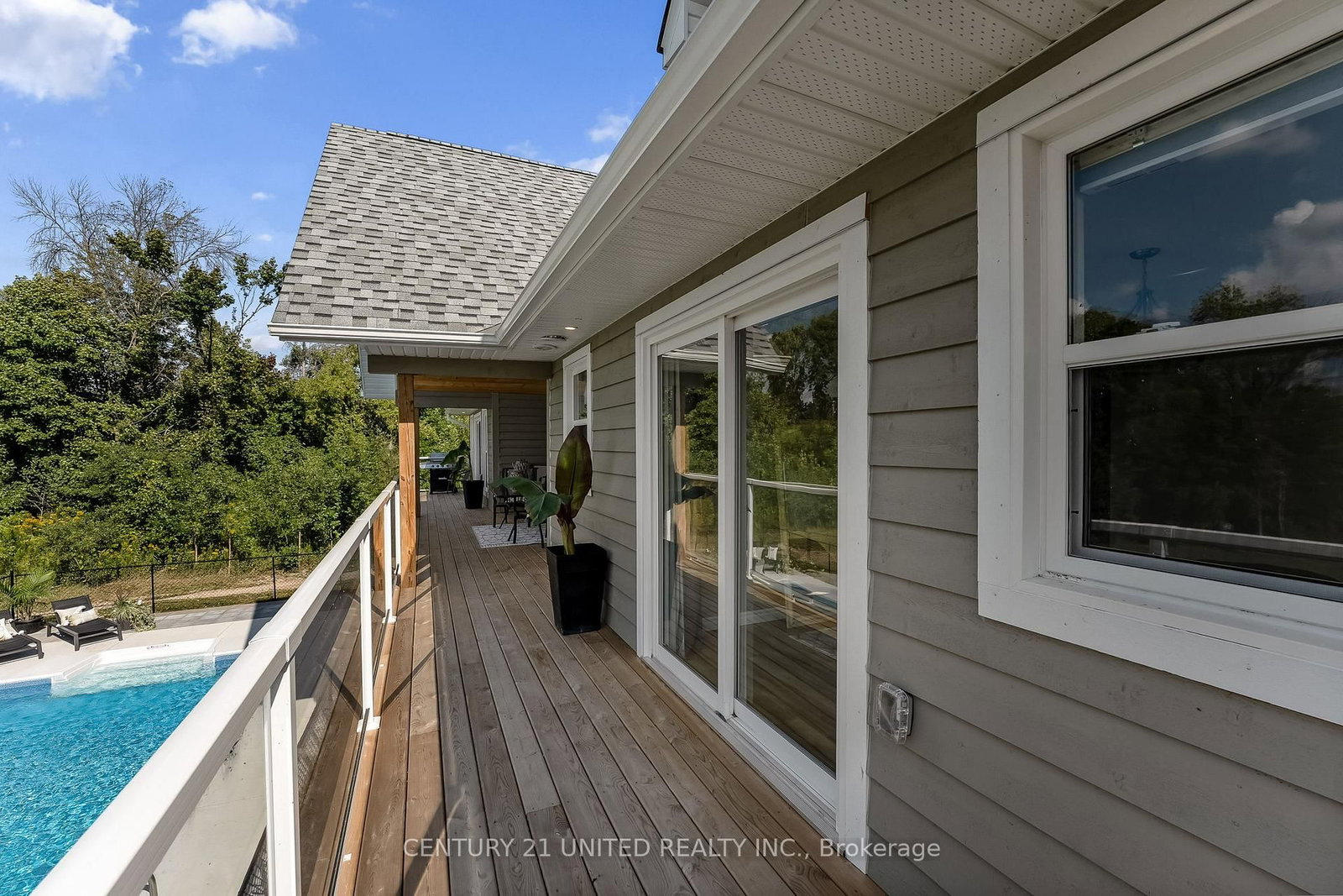 Listing Image 17