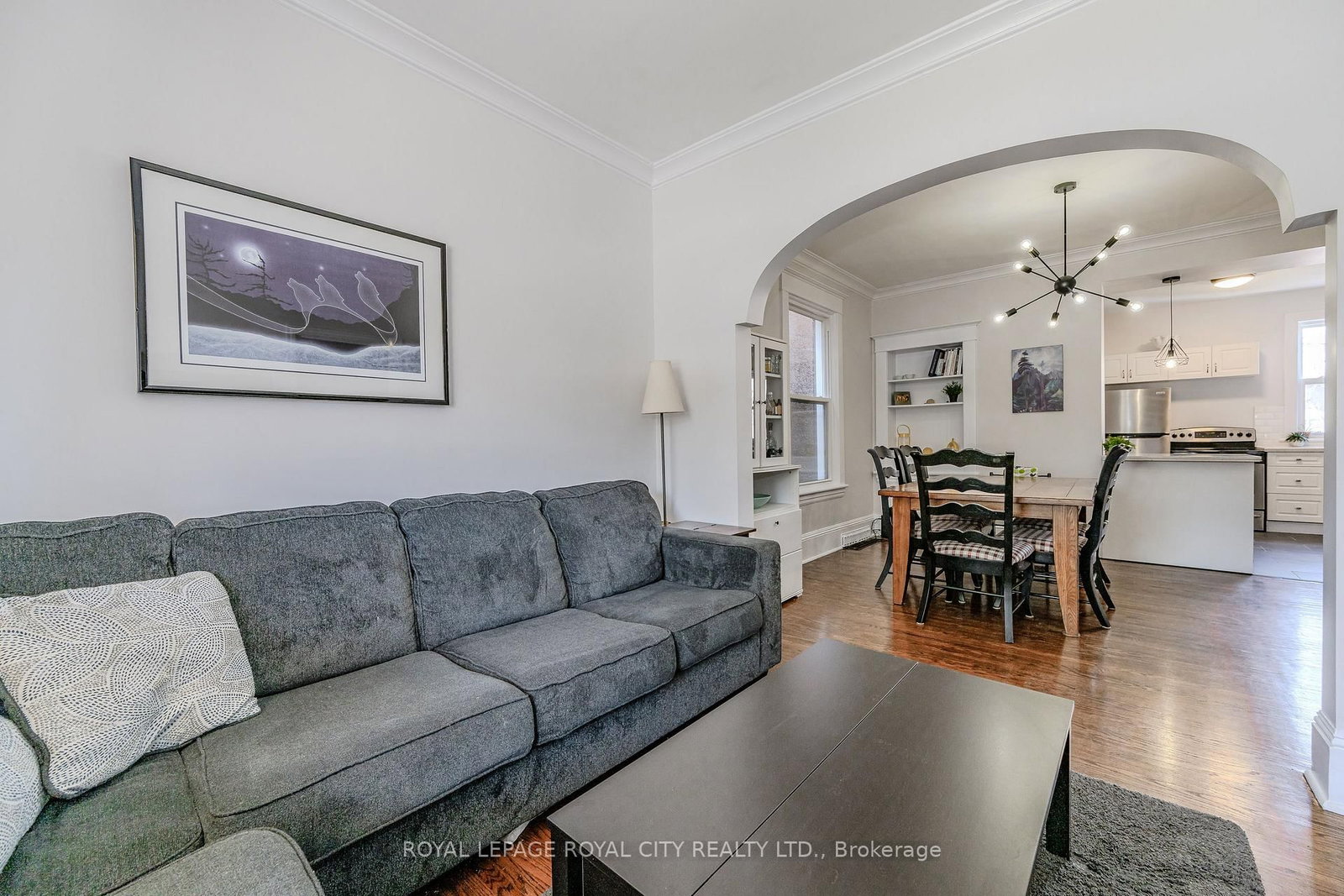 Listing Image 7