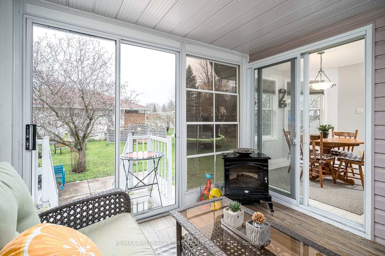Listing Image 12