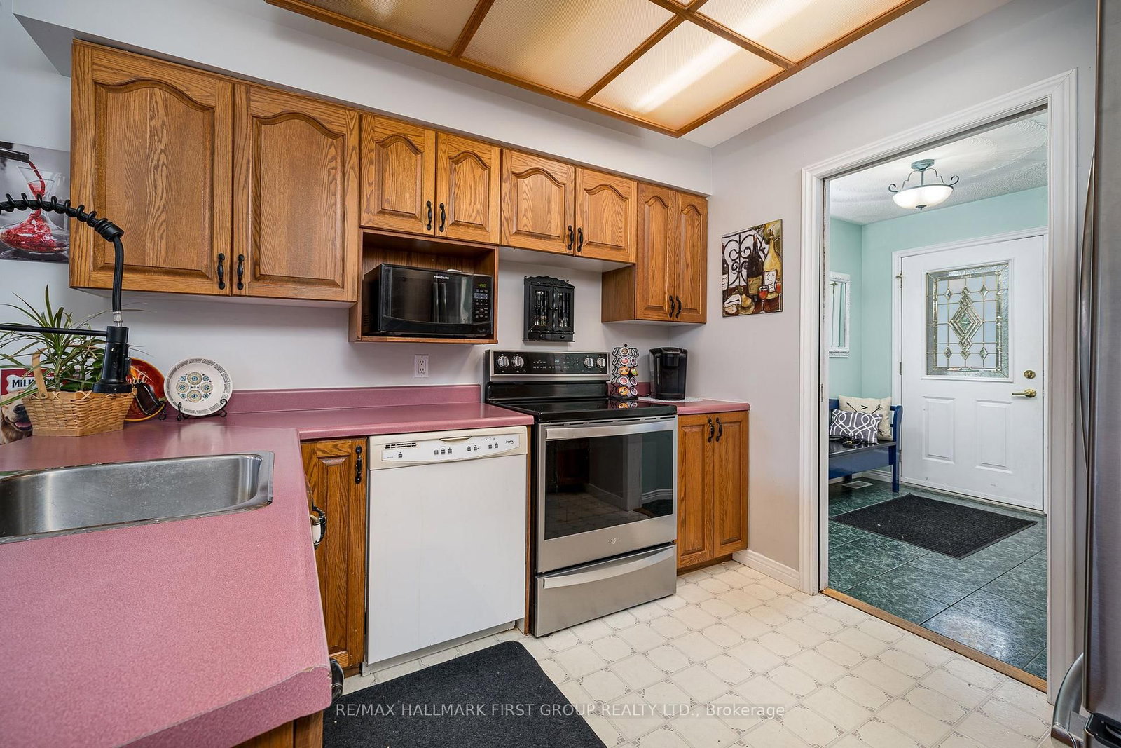 Listing Image 8