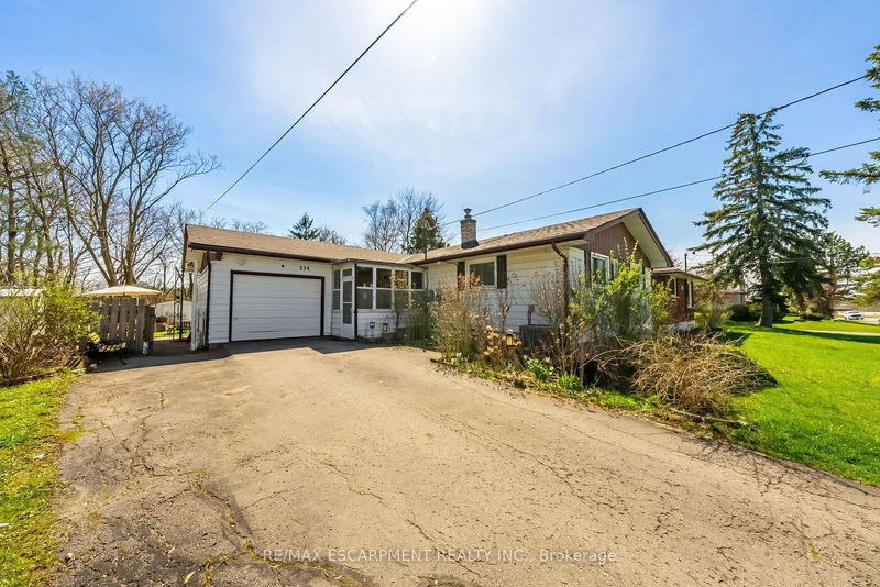 home for sale on 238 Mary Street