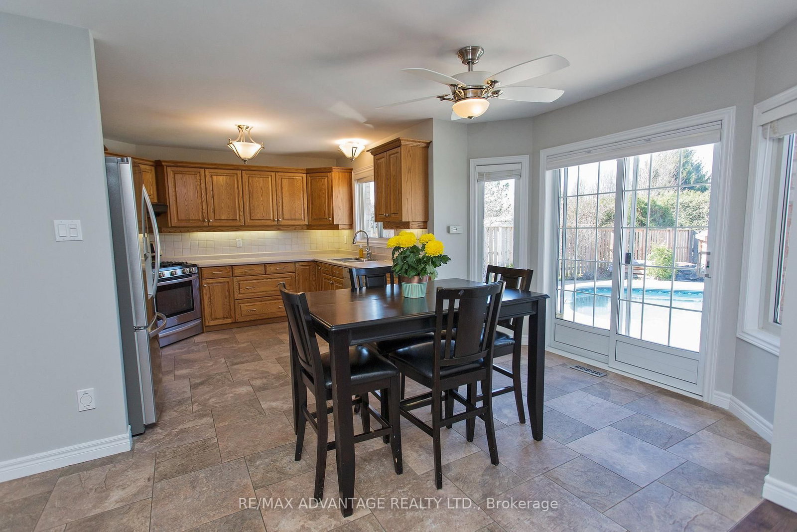 Detached House sold at 59 Winona Road, Middlesex Centre, Ontario, N0L 1R0 - Kilworth - MLS: X8254798