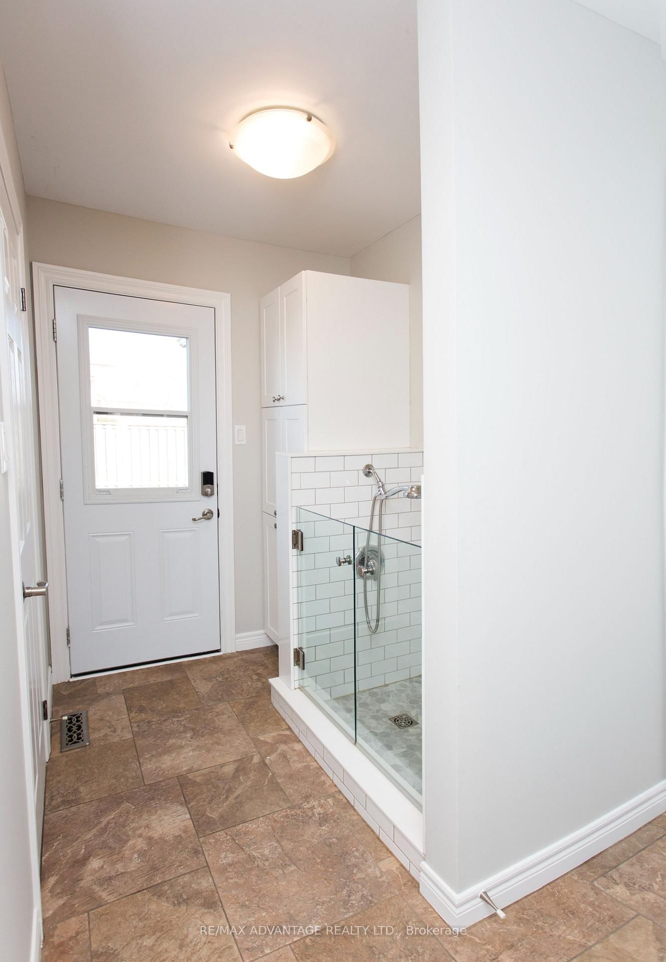 Detached House sold at 59 Winona Road, Middlesex Centre, Ontario, N0L 1R0 - Kilworth - MLS: X8254798