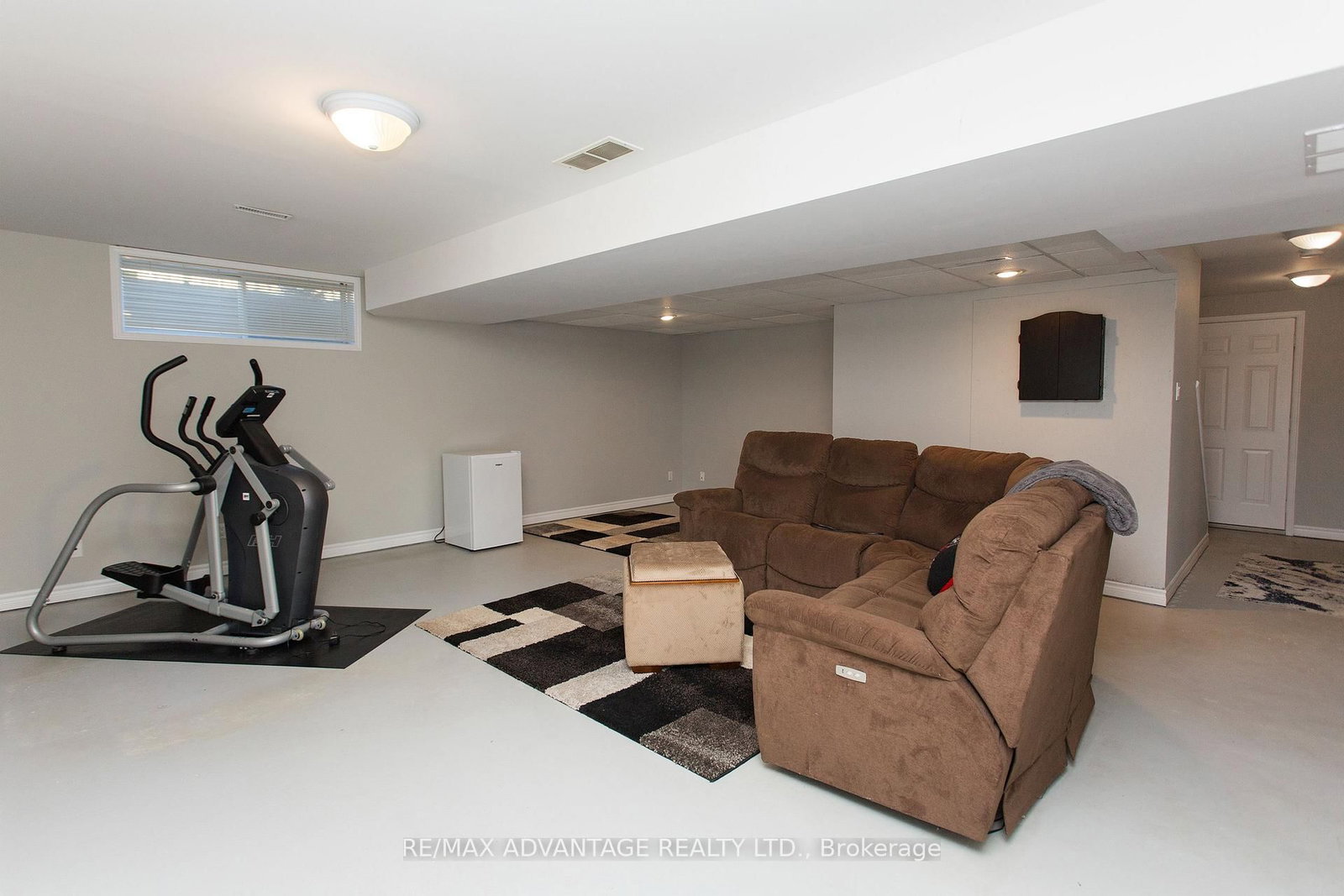 Detached House sold at 59 Winona Road, Middlesex Centre, Ontario, N0L 1R0 - Kilworth - MLS: X8254798