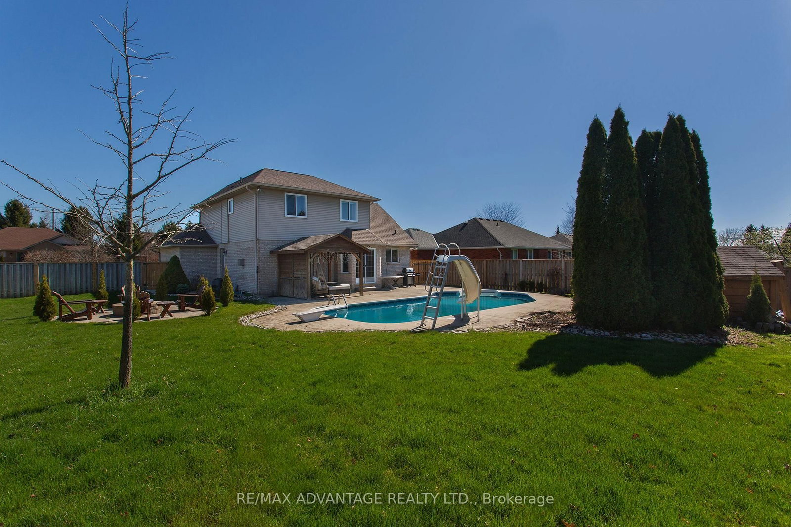 Detached House sold at 59 Winona Road, Middlesex Centre, Ontario, N0L 1R0 - Kilworth - MLS: X8254798