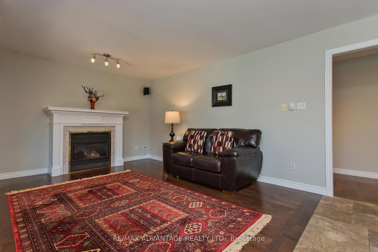 Detached House sold at 59 Winona Road, Middlesex Centre, Ontario, N0L 1R0 - Kilworth - MLS: X8254798