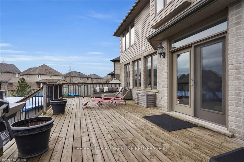 Listing Image 40