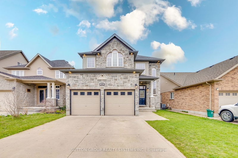 home for sale on 28 Timber Creek Crescent