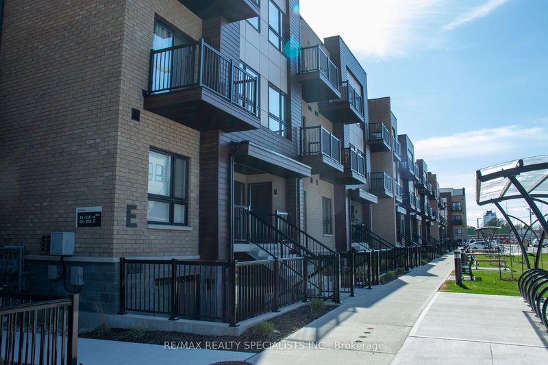 E7 - 20 Palace St, Kitchener, N2E 0J3 | Image 2