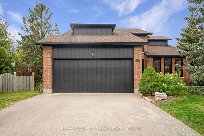 home for sale on 90 Hilldale Crescent