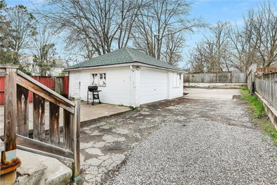 6175 Barker Street — photo 2