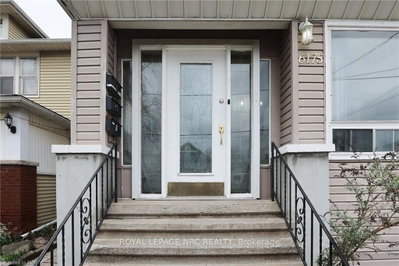 6175 Barker Street — photo 3
