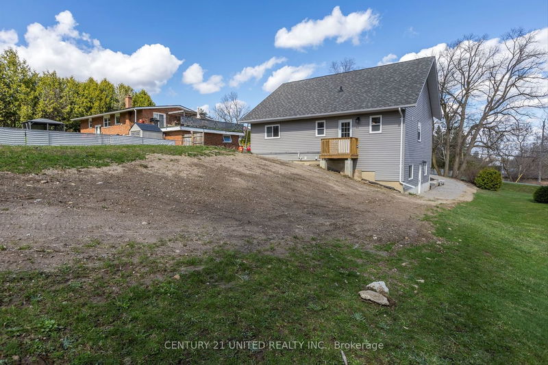 909 Fairbairn St  Smith-Ennismore-Lakefield, K9H 6C2 | Image 37